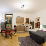 Dante Studio Apartment Super Central