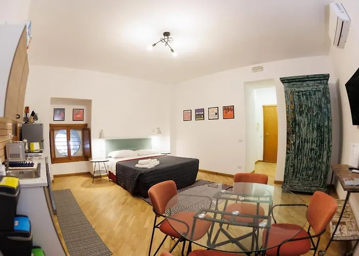 Dante Studio Apartment Super Central
