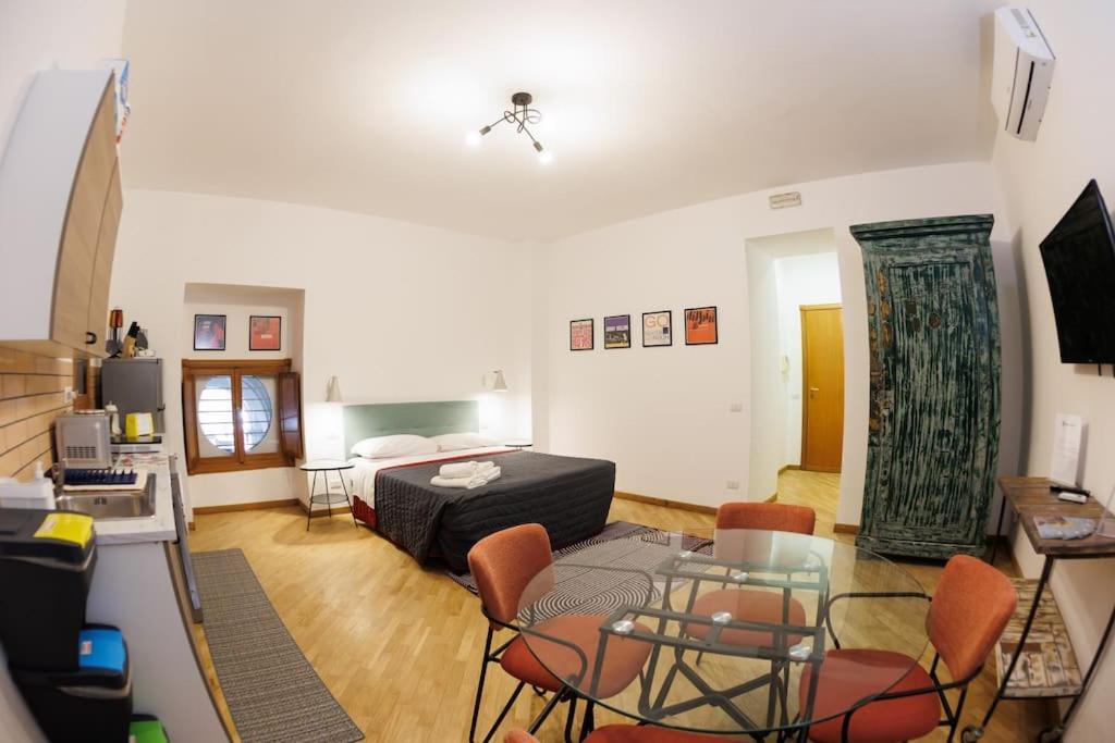 Dante Studio Super Apartment